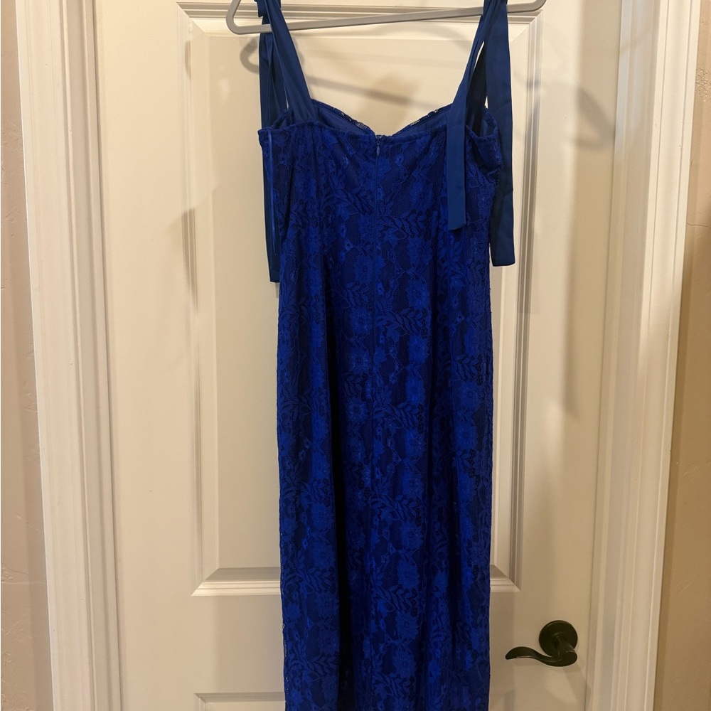 Elegant Blue Lace Dress